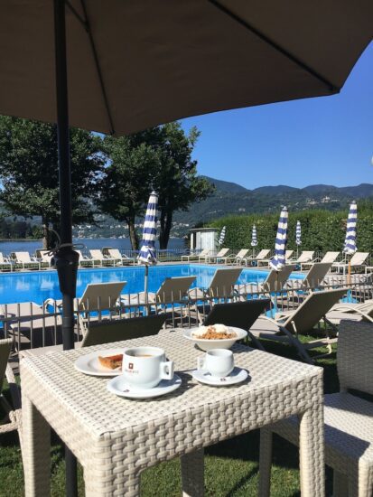 12 Übernachtungen im Hotel L'Approdo mit Frühstück und 6 Greenfees pro Person (GC Alpino di Stresa, Illes Borromees, Bogogno, Castelconturbia, Dei Laghi und Le Robinie)
