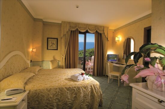 Madrigale Panoramic & Lifestyle Hotel