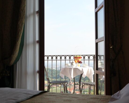 5 nights with breakfast included at Hotel Camoretti and 2 Green Fees per person (Golf Club Bergamo L'Albenza)