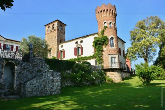 3 noches con desayuno en Castello di Buttrio incluido un Green fee por persona (Castello di Spessa)