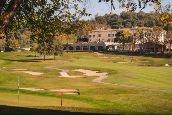 5 notti con prima colazione al QC Termegarda Spa & Golf Resort, inclusi 2 green fee a persona (Arzaga Golf Club e Gardagolf Country Club)