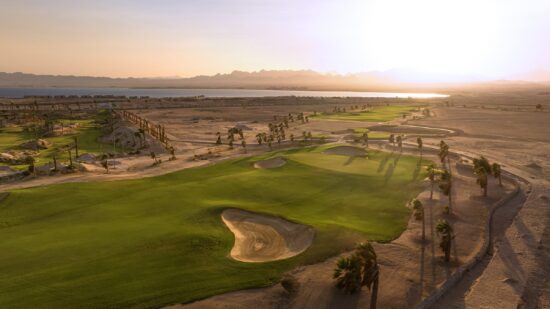 (10.) Foto di The Cascades Golf & Country Club